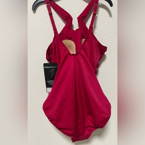 MiracleSuit Women’s Razzle Dazzle Siren One Piece Swimsuit Grenadine Red - Picture 12 of 14